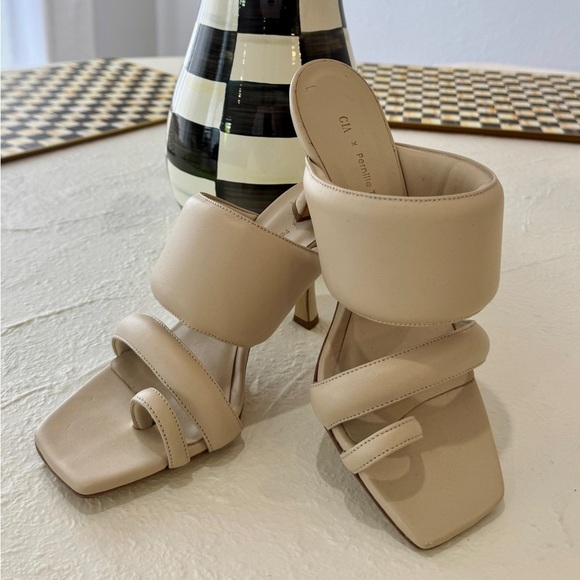 GIA x PERNILLE TEISBAEK toe strap sandals size 5 - Picture 2 of 5